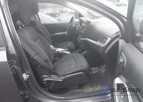 2015 Dodge Journey Sxt z USA, uszkodzony, nr VIN 3C4PDDBG4FT574598